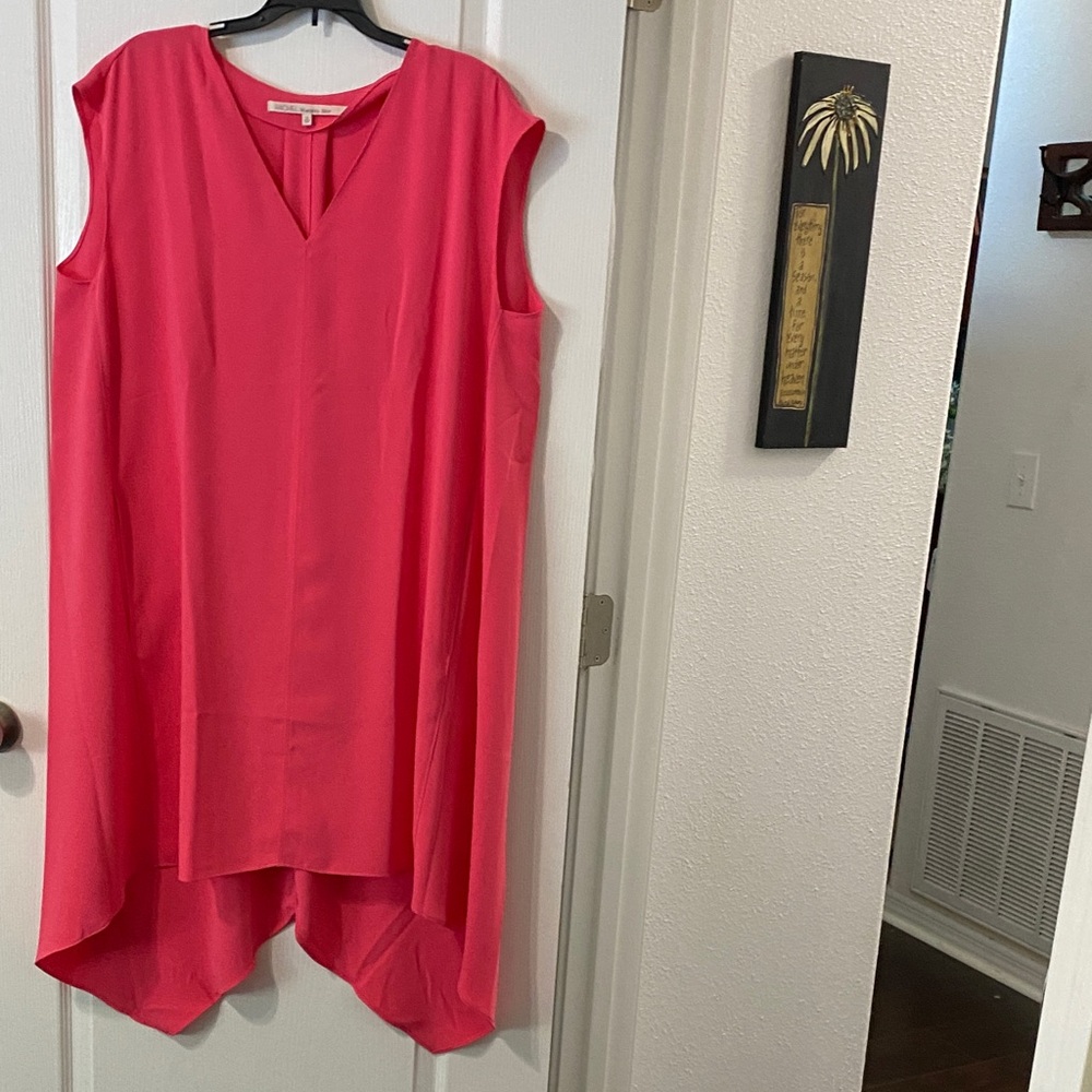RACHEL Rachel Roy Vibrant Pink V-Neck Top